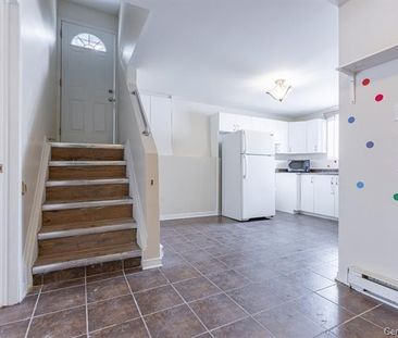 Grand 2 Chambres à Louer Gatineau - Photo 2