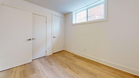 Description - Photo 4