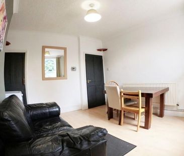 1 bedroom in a house share to rent - Photo 4