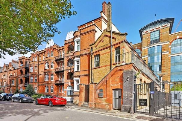 2 Bed End Terrace, Whiteleys Cottages, W14 - Photo 1