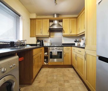Yersin Court, Swindon, Swindon, SN1 - Photo 6