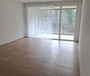 Moderne 3.5-Zimmer-Wohnung mit Balkon in Grellingen - Photo 2