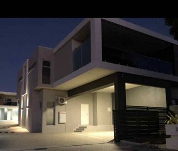 Beautiful Modern 2 bedroom and 2 bathroom apartment - TUART HILL - Photo 5