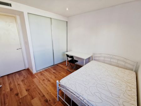 3 bed 2 bath - Photo 3