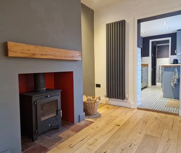 2 bedroom terraced house to rent - Photo 3