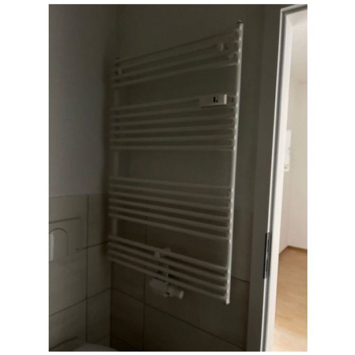 Gera, Seniorengerechte Zwei-Raum-Wohnung mit Dusche & Balkon(MEB2.4) - Photo 1