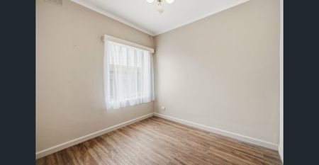 Modern & Spacious 2-Bedroom Unit in a Highly Convenient Location - Photo 2