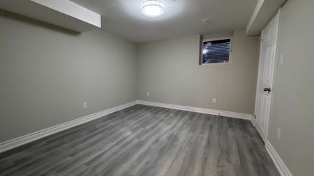 For Lease - 1686 Summergrove Crescent Unit# Bsmt 1BD, Mississauga, Ontario - Photo 3