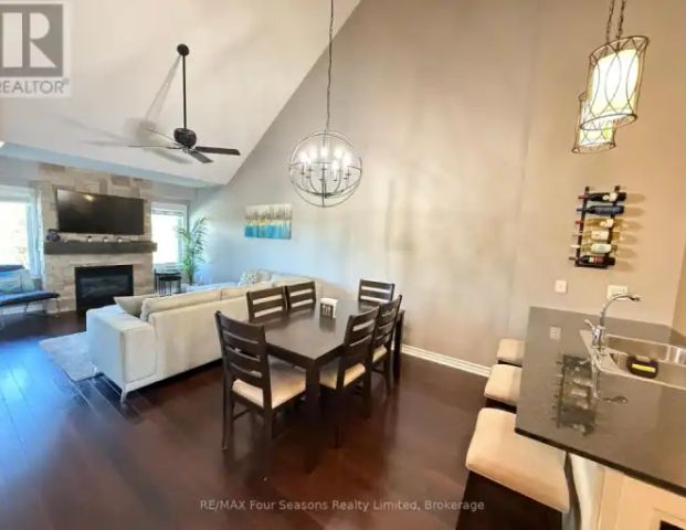 302 - 3 BRANDY LANE DRIVE | 302 - 3 BRANDY LANE DRIVE, Collingwood - Photo 1