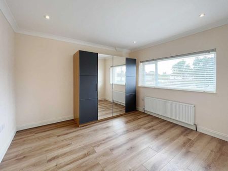3 bedroom semi-detached house to rent - Photo 3