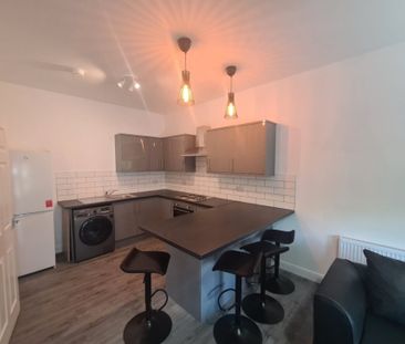 4 Bed - Flat 1, 47 Clarendon Road, Woodhouse, Leeds - LS2 9NZ - Stu... - Photo 6