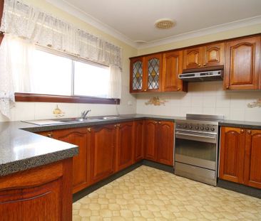 32 Hope St, Penrith NSW 2750 - House For Rent | Domain - Photo 5