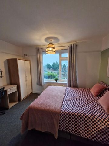 4 bedroom house share to rent - Photo 2