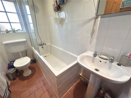 2 bedroom terraced house to rent - Photo 5