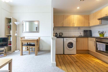2352L Cordiners Land, West Port, Edinburgh, EH1 2LF - Photo 4