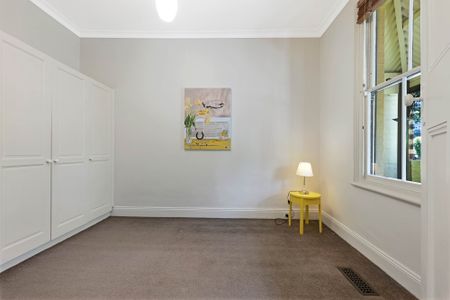 22 Raglan Street, South Melbourne VIC 3205 - House For Rent | Domain - Photo 5
