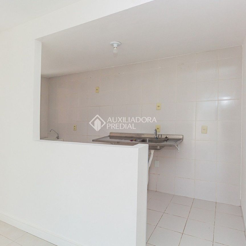 Apartamento com 3 quartos e 69m² para alugar em Vila Ipiranga, Porto Alegre. - Foto 1