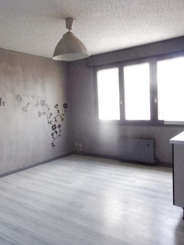 Location Appartement 2 pièces 43m² MARMANDE 47200 - Photo 2