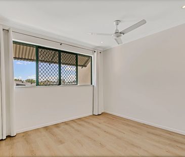 Freshly renovated unit in prestigious Cotton Tree area - Photo 2