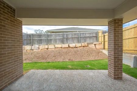 Fantastic Family Home - Photo 3