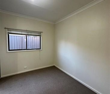 134 Morton Street, Queanbeyan - Photo 2