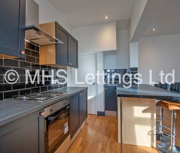 Room 3, 14 Royal Park Grove, Leeds, LS6 1HQ - Photo 6