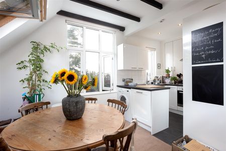 Canfield Gardens, South Hampstead, London - Photo 5