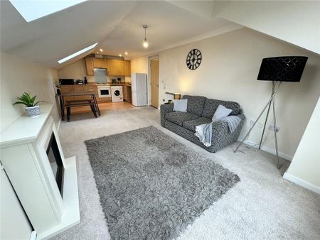 2 bedroom apartment to rent - Photo 2