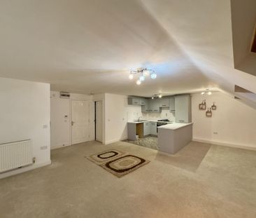 Honeysuckle Court, Huncoat, Accrington - Photo 3