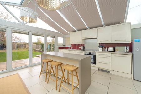 3 bedroom semi-detached house to rent - Photo 4