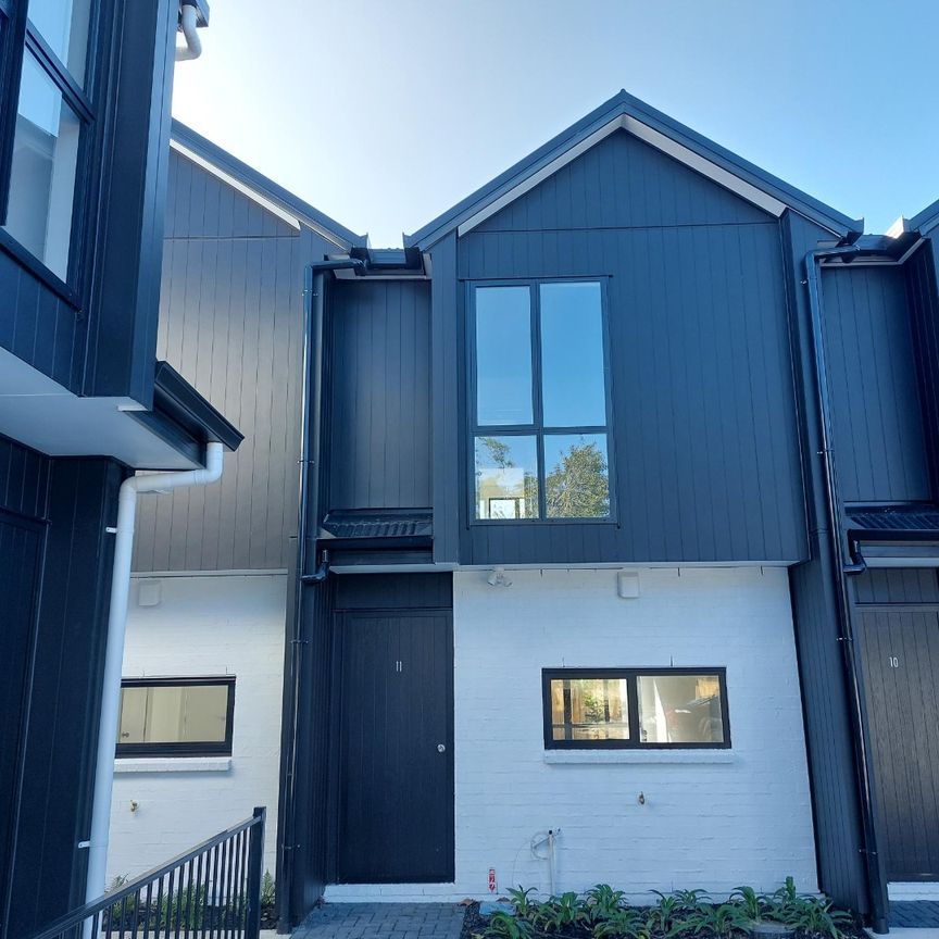 Ellerslie Townhouse - Photo 1