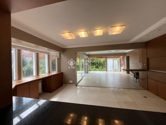 Casa em Condomínio com 4 quartos e 0m² para alugar em Mato Queimado, Gramado. - Photo 1