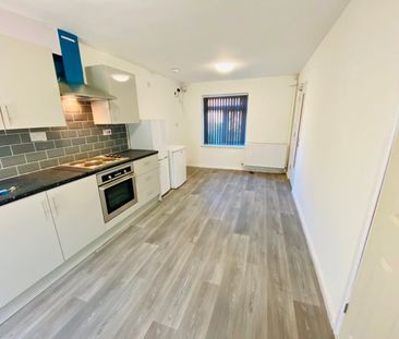 Room in a Shared House, Varden Croft, B5 - Photo 4