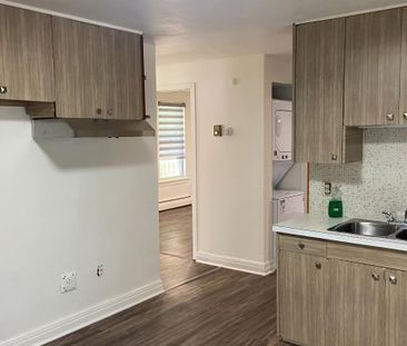 🏠 4½ fraîchement rénové à louer — 530, rue Papineau à Sherbrooke - Photo 3