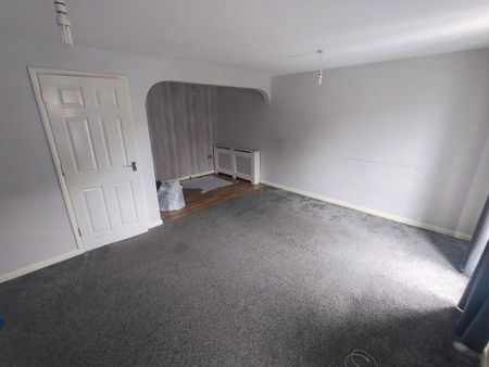 Attingham Drive, Dudley, Dudley - Photo 3