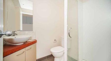 Move in ready! Fully furnished! - Photo 5