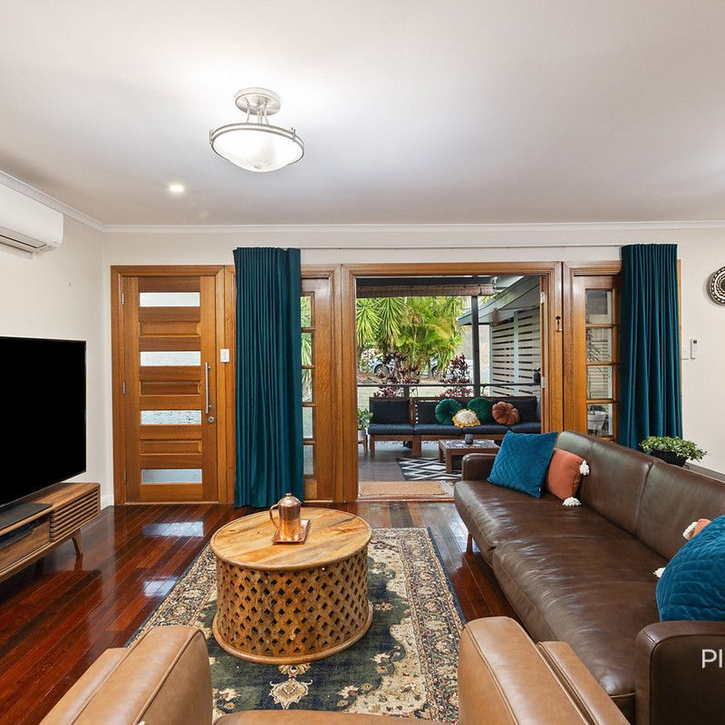 A Peaceful Cul-De-Sac Sanctuary with Modern Comforts - Photo 1