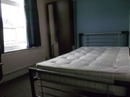 4 Bed - Gleave Road, Selly Oak, West Midlands, B29 6jr - Photo 5