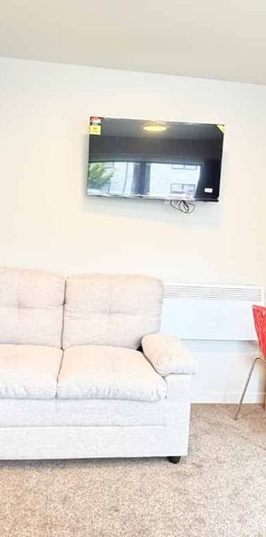 Studio Apartment with Utilities included! - Photo 1