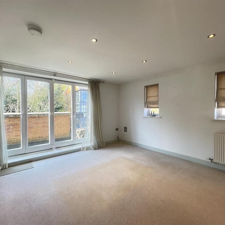 3 bedroom duplex to rent - Photo 1