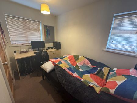 The Crescent, Heslington - P10879 - Photo 2