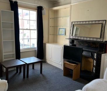 5 bedroom flat to rent - Photo 3
