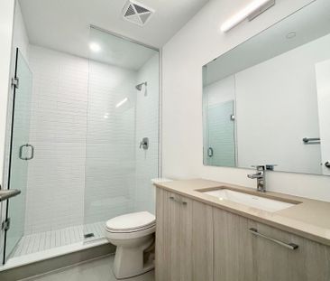 For Lease - 3250 Carding Mill Trail Unit# 402, Oakville, Ontario - Photo 1