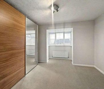 Fields End, Hemel Hempstead, HP1 - Photo 4