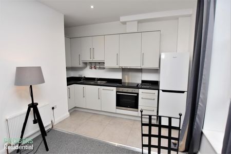 Apt 3 42, Upper Newtownards Road - Photo 3