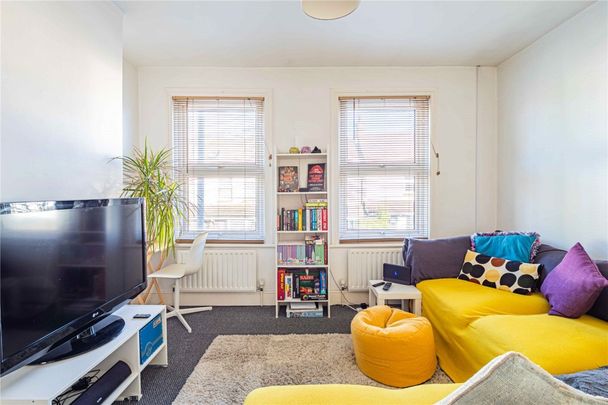 1 bed Flat for rent - Photo 1