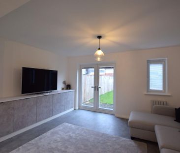 Bittern Close, Dunston, Gateshead, NE11 - Photo 2