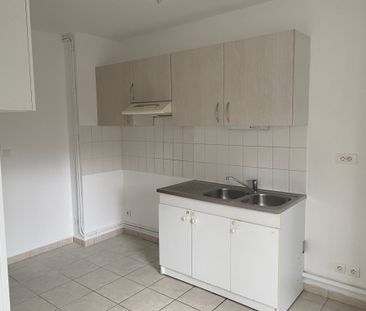 Location Appartement 4 pièces 87m² ST NAZAIRE 44600 - Photo 2