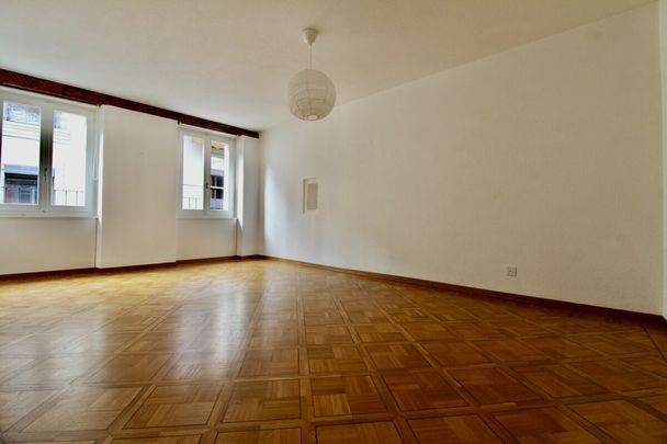 Appartement de charme au coeur de Lausanne, avec cheminée - Foto 1