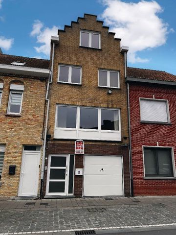 RUIME EN INSTAPKLARE BEL-ETAGE WONING MET 4 SLAAPKAMERS, STADSKOER, TERRAS EN GARAGE - Photo 4